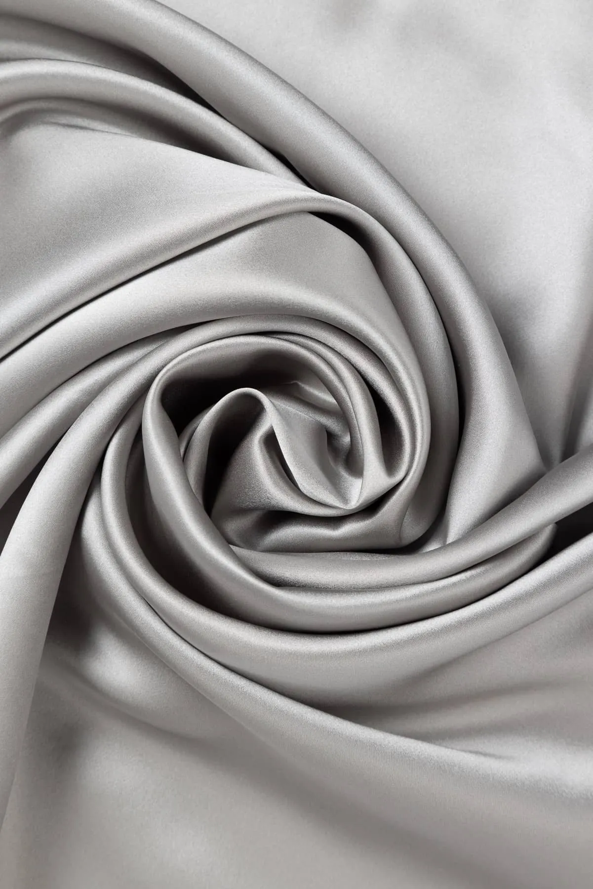 30 Momme 100% Pure Mulberry Silk Pillowcase - Black Label