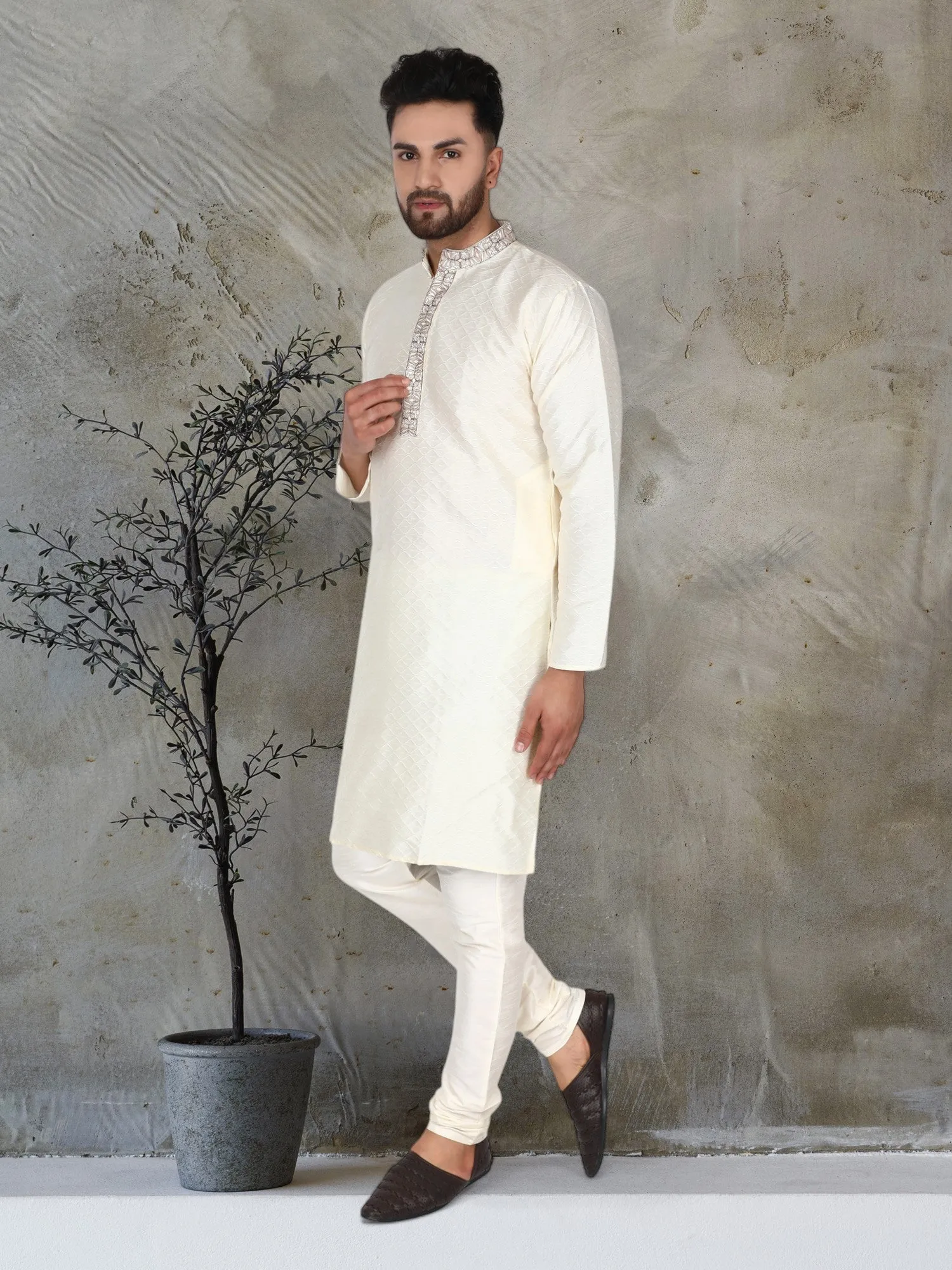 Men's Art Silk Kurta Pajama Indian Traditional Wedding Party Festive Season Dress Set Offwhite